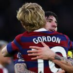 Sandro Tonali a Anthony Gordon boli obaja spájaní s prestupom do Arsenalu