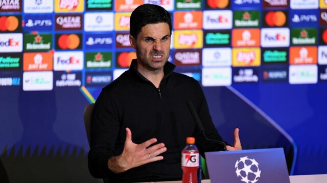 Mikel Arteta počas tlačovej konferencie