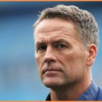 Arsenal má náskok pred Man City v boji o titul, tvrdí Michael Owen