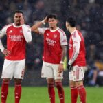Hrozí, že sezóna Arsenalu sa rozpadne po dvoch trofejách, ktoré prekonali v priebehu štrnástich dní