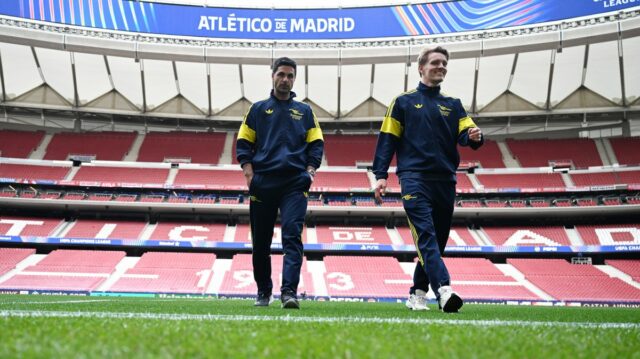 Arsenal požiadal UEFA, aby sa bližšie pozrela na ihrisko Atletica Madrid