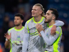 Arsenal povedal hre, ktorá bude definovať boj o titul v Premier League po tom, čo sa Man City dostane na vrchol Erling Haaland a Rayan Cherki z Manchestru City po zápase Premier League medzi Burnley a Manchestrom City