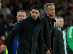 Arsenal sa môže len smiať po tom, čo zápasový zápas vyvolal ironickú reakciu hlavného rivala Je nepravdepodobné, že by tréner PSG Luis Enrique získal sympatie od Arsenalu a Mikela Artetu v súvislosti s prípravou zápasov.