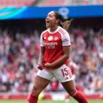 Arsenal trestá chyby Lyonu v prvom zápase semifinále Ligy majstrov žien UEFA