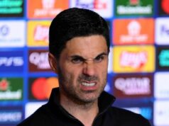 Arsenal zvažuje podanie sťažnosti UEFA po kontroverzii Atlética Madrid MADRID, ŠPANIELSKO - 29. apríla: Mikel Arteta, manažér Arsenalu, hovorí pre médiá na pozápasovej tlačovej konferencii po semifinálovom zápase prvej časti Ligy majstrov UEFA 2025/26 medzi Atletico de Madrid a Arsenal FC na štadióne Metropolitano 29. apríla 2026 v Madride v Španielsku. (Foto David Ramos - UEFA/UEFA cez Getty Images)