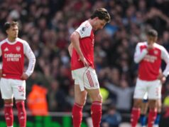 Rice vysiela pevný odkaz na zápas Man City, keď fanúšikovia Gunners obviňujú z „zničenia“ sezóny Arteta sack? OK, *now* Arsenal are 'bottling it' as rivals rejoice in sensational schadenfreude