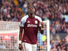 Aston Villa 4-3 Sunderland: Box-office Black Cats vidia vo finále pobláznenia nádeje… ako hviezda poslala Anglicku pripomienku Thomasovi Tuchelovi Zosnulý víťaz Tammy Abraham vystrelil Aston Villu bližšie ku kvalifikácii Ligy majstrov