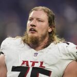 Útočný ťahúň Falcons Kaleb McGary po siedmich sezónach ohlásil ukončenie kariéry