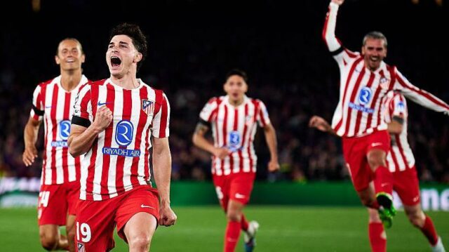 Atlético Madrid ohromilo 10-člennú Barcelonu na Nou Campe Atlético Madrid ohromilo 10-člennú Barcelonu na Nou Campe