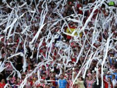 BBC hostí „zasiahnutý toaletným papierom“ počas zápasu Arsenalu Ligy majstrov s Atleti Komentátor BBC bol zasiahnutý v priamom prenose