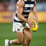 Superhviezda Geelong Bailey Smith senzačne označila AFL za „klaunov“ po tom, čo liga údajne odmietla jeho návrh na kolo o duševné zdravie.