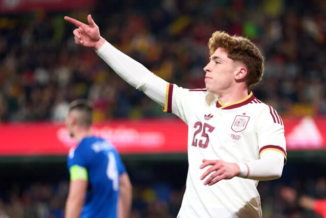 Barcelona bude čeliť súťaži o krídelníka La Ligy s klauzulou o uvoľnení 40 miliónov eur
