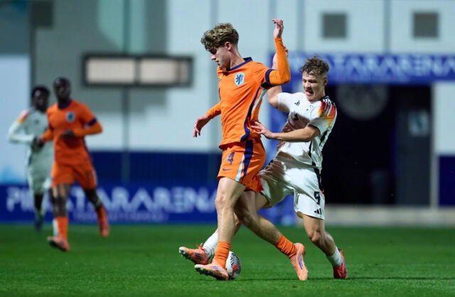 Barcelona dala do pohotovosti obrancu vo výške 8 miliónov eur Download app from appStore