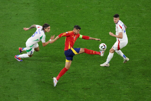 Barcelona posilnila v snahe získať obrancu svetovej triedy
