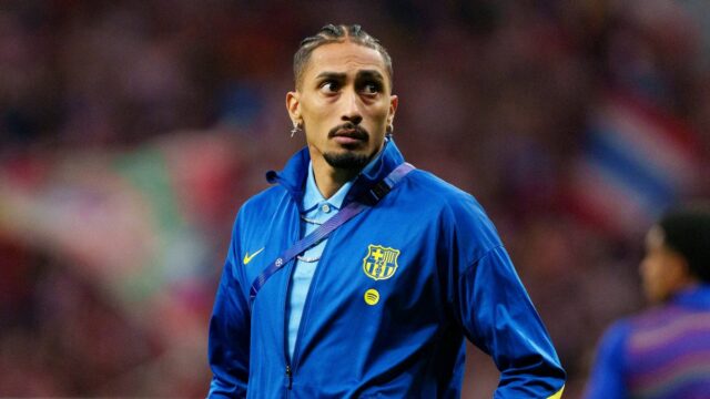 Raphinha sa vysmieva fanúšikom Atlética Madrid