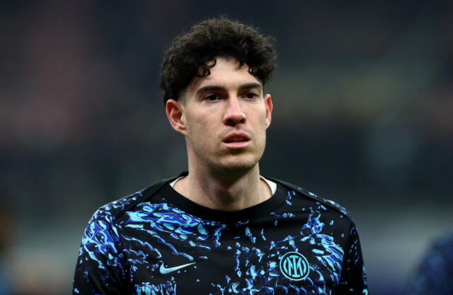 Barcelonský cieľ Alessandro Bastoni vyzval na odchod z Interu
