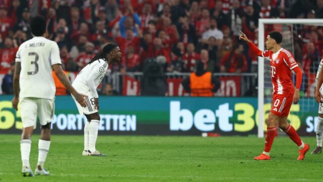 Bayern Mníchov vs Real Madrid — Arbeloa, Bellingham kritizoval Camavinga, Bayern Mníchov vs Real Madrid — Arbeloa, Bellingham kritizoval Camavinga, rozhodnutie o červenej karte