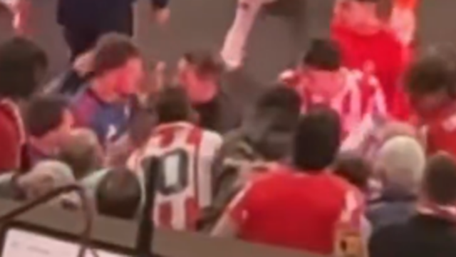 Ben White sa v tuneli zrazil s Diegom Simeonem