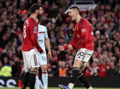 Benjamin Sesko poslal „hlúpe“ varovanie spoluhráčom z Man Utd: „Musíme sa učiť“ Benjamin Sesko z Manchestru United oslavuje druhý gól svojho tímu so spoluhráčom Brunom Fernandesom