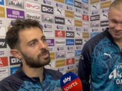 Bernardo Silva prerušuje rozhovor, aby pochválil dvoch hráčov Arsenalu po víťazstve v Man City Bernardo Silva hovorí pre Sky Sports spolu s Erlingom Haalandom