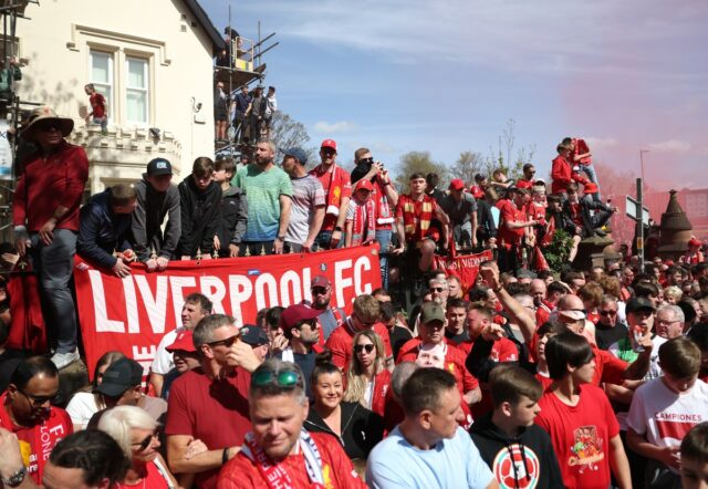 Billy Hogan reaguje na protesty fanúšikov Liverpoolu proti Crystal Palace
