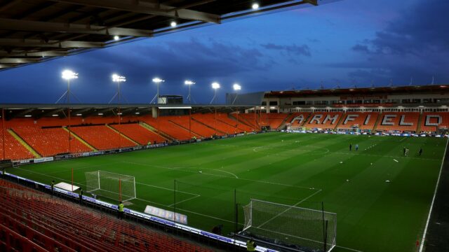 Celkový pohľad na Bloomfield Road