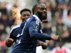 Bláznivé scény v Ligue 1, povýšená strana vedie 3:0 za 21 minút! Download app from appStore