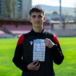 Bosniansky loptový chlapec, ktorý skryl poznámky z penaltového rozstrelu Donnarummu, bol oslavovaný ako hrdina | Správy o majstrovstvách sveta 2026