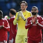 Freddie Woodman (v strede) po zraneniach Alissona a Giorgia Mamardashviliho čaká predĺžený zápas za Liverpool.