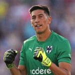 Brankár Realu Zaragoza Esteban dostal trest na 13 zápasov po tom, čo udrel hráča Huesca Jorgeho