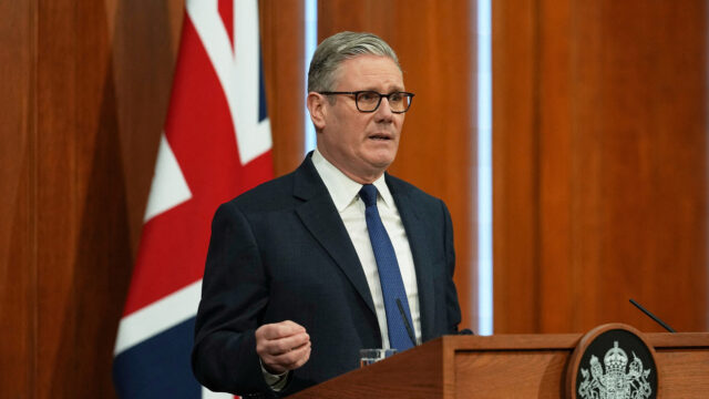 Britský premiér tvrdí, že vojna s Iránom ovplyvní budúcnosť Británie | Americko-izraelská vojna proti Iránu
