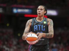 Brittney Griner tri roky po prepustení z ruského zajateckého tábora súhlasí s obchodom s voľným agentom vo výške 1 milióna dolárov Brittney Griner mala v minulej sezóne priemer len 9,8 bodu a 5,2 doskoku na zápas vo veku 35 rokov