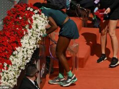 Brutálny moment Coco Gauff zvracia na kurte na Madrid Open… pred tým, ako predvedie neuveriteľné comebackové víťazstvo Gauff ochorel po tom, čo v nedeľu v Madride prehral prvý set s Rumunkou Soranou Cirsteaovou