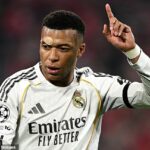 Bývalá hviezda Arsenalu a Chelsea obviňuje Kyliana Mbappeho, že „naplnil šatňu Realu Madrid sebectvom“ po vystúpení klubu z Ligy majstrov – a trvá na tom, že on a jeden ďalší hráč sú „vinní“ za zlé správanie.