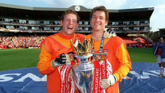 Bývalá hviezda Arsenalu priznáva, že predal falošného Gucciho spoluhráčom - Graham Stack hovorí v In The Mixer