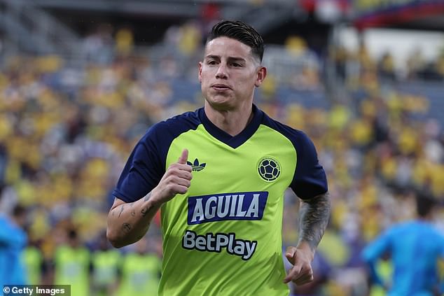 Bývalá hviezda Evertonu a Realu Madrid James Rodriguez vyvoláva obavy Existujú obavy o zdravie Jamesa Rodrigueza po tom, čo bol prevezený do nemocnice po tom, čo hral za Kolumbiu