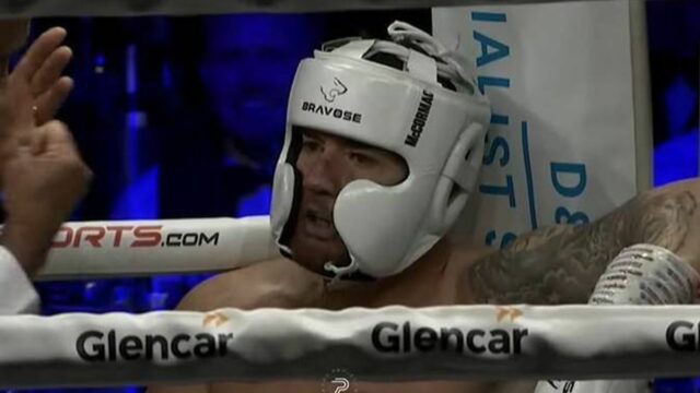 Ross McCormack v ringu