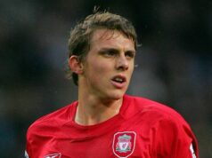 Bývalá hviezda Liverpoolu pomáha polícii chytiť podlážku, ktorý obťažoval dom sestry snúbenice MANCHESTER, ANGLICKO - 26. novembra: Stephen Warnock z Liverpoolu beží počas zápasu Premier League medzi Manchester City a Liverpool na štadióne City Of Manchester 26. novembra 2005 v anglickom Manchestri. (Foto Richard Sellers/Sportsphoto/Allstar cez Getty Images)