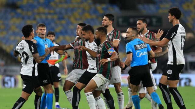 Stretnú sa hráči Corinthians a Fluminense