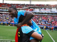 Bývalá hviezda Man United poslala DR Kongo na svoje prvé majstrovstvá sveta po 52 rokoch dramatickým gólom v 100. minúte – a ich káder je naskladaný hviezdami Premier League Víťaz 100. minúty Axela Tuanzebeho proti Jamajke poslal Konžskú demokratickú republiku na majstrovstvá sveta