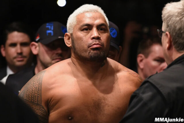 Bývalú hviezdu UFC Marka Hunta zatkli po údajnom domácom incidente Download app from appStore