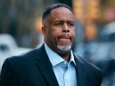 Bývalý asistent Lakers Damon Jones sa priznal k vyšetrovaniu hazardných hier Bývalý asistent Lakers Damon Jones sa priznal k vyšetrovaniu hazardných hier