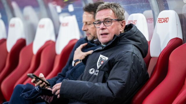 Ralf Rangnick pred medzinárodným priateľským zápasom medzi Rakúskom a Ghanou. 