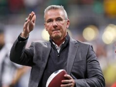 Bývalý tréner štátu Ohio Meyer tvrdí, že Nick Bosa by vyhral titul v roku 2018 Bývalý tréner štátu Ohio Meyer tvrdí, že Nick Bosa by vyhral titul v roku 2018