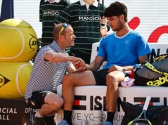 Carlos Alcaraz bol nútený odísť z Madrid Masters, pretože obavy zo zranenia narastali Carlos Alcaraz bol nútený odísť z Madrid Masters, pretože obavy zo zranenia narastali