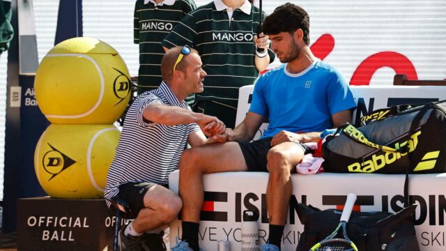Carlos Alcaraz bol nútený odísť z Madrid Masters, pretože obavy zo zranenia narastali
