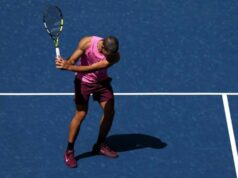 Carlos Alcaraz bol nútený odstúpiť z Barcelona Open, pretože problémy so zraneniami pokračujú Foto od Noushad Thekkayil/NurPhoto cez Getty Images