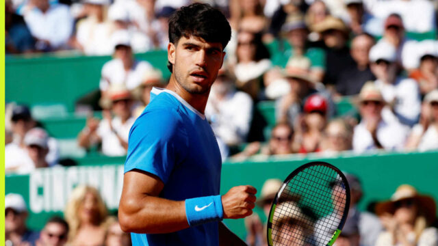 Carlos Alcaraz po porážke v Monte Carle prinútil priznať Jannika Sinnera
