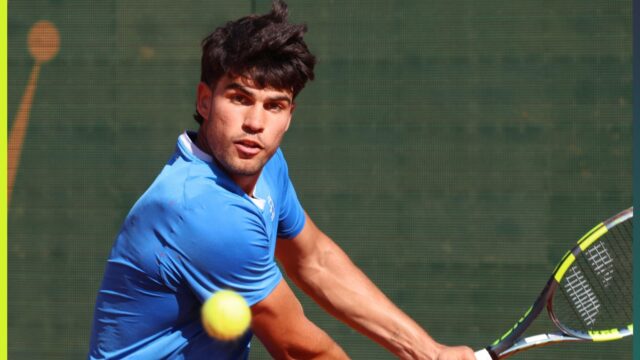 Carlos Alcaraz prehovorí, keď porazí Djokoviča, Nadala, Federera k míľniku
