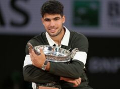 Carlos Alcaraz vypadol z French Open: Svetová dvojka sa odhlásila z Roland Garros so zranením zápästia, čím sa výrazne posilnil hlavný rival Jannik Sinner, ktorý sa ženie za prvým víťazstvom. Dvojnásobný obhajca titulu Carlos Alcaraz bol nútený odstúpiť z French Open